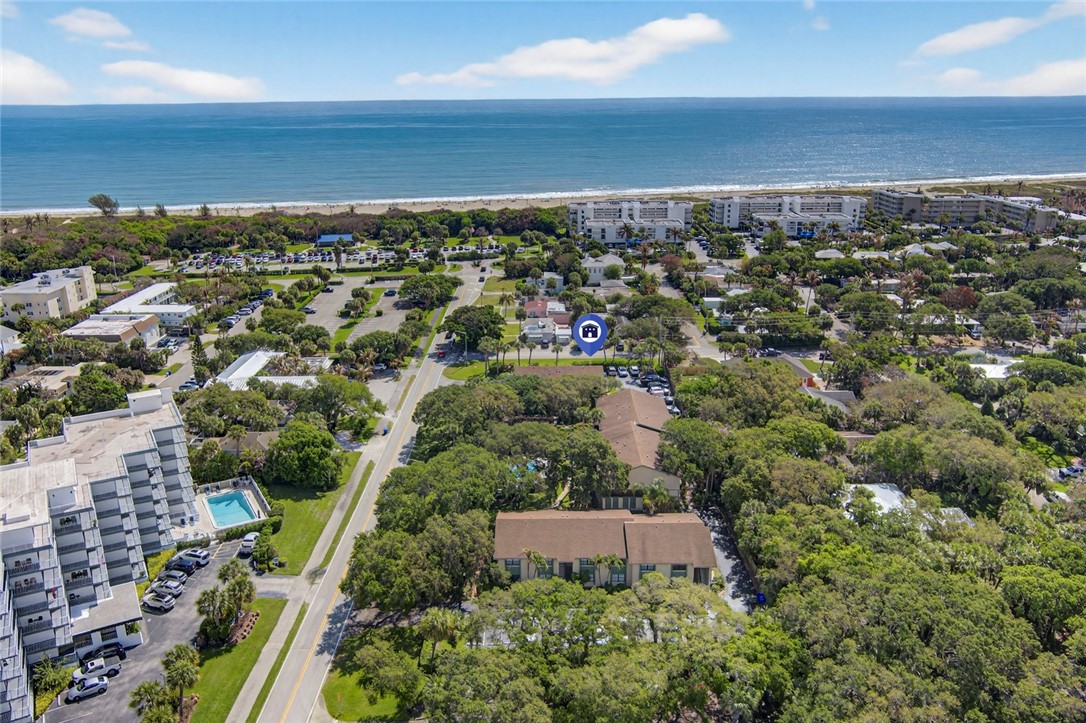 910 E Causeway Boulevard a4 — photo