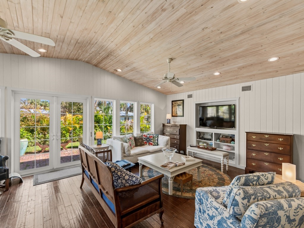 Home in Vero Beach, FL 32963 — photo 3