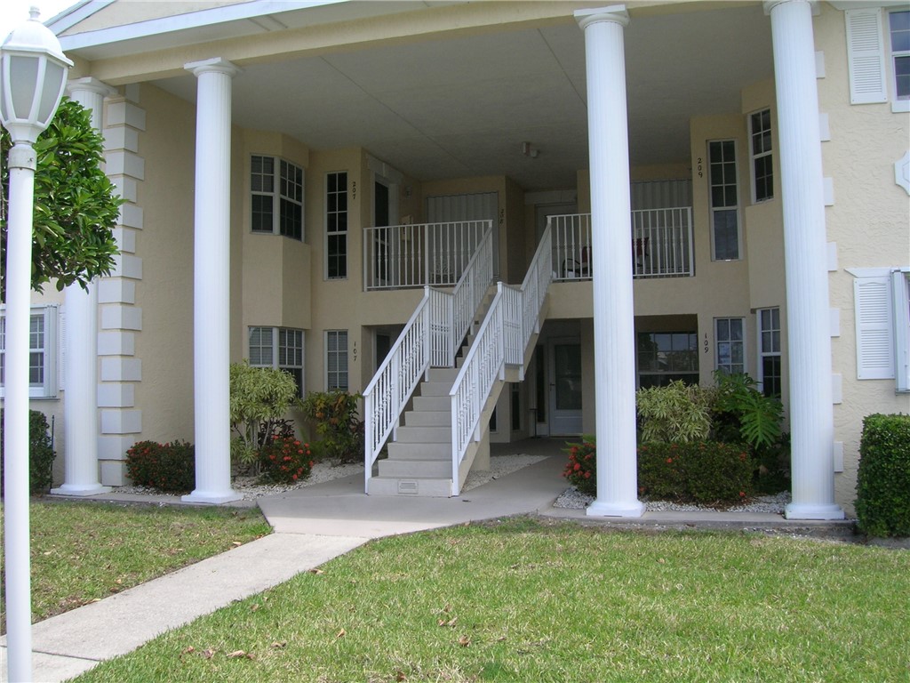 740 Lake Orchid Circle 108 — photo