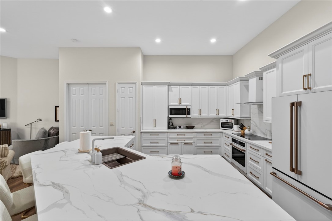 1767 Belmont Circle SW — photo
