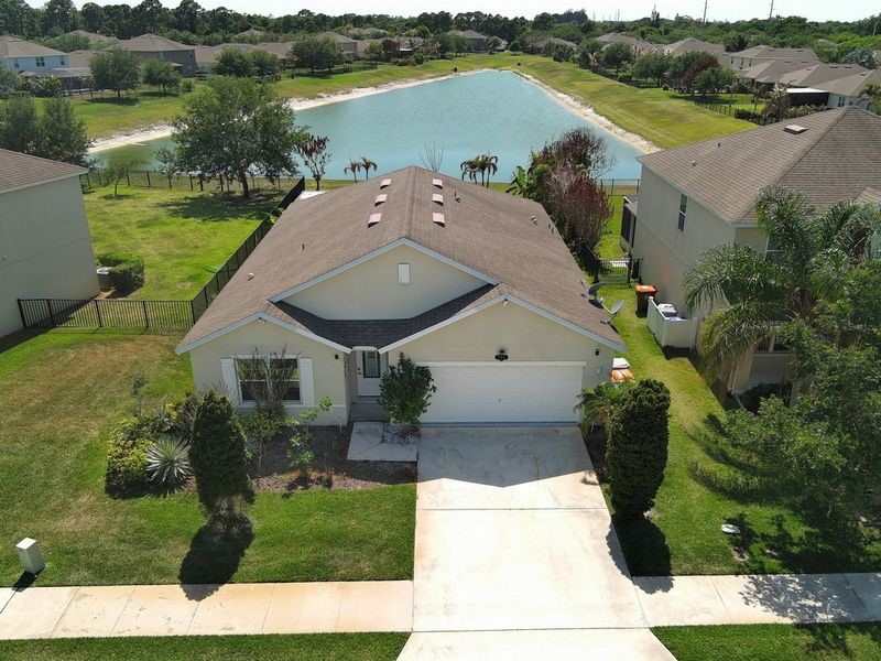 343 Lexington Court SW — photo