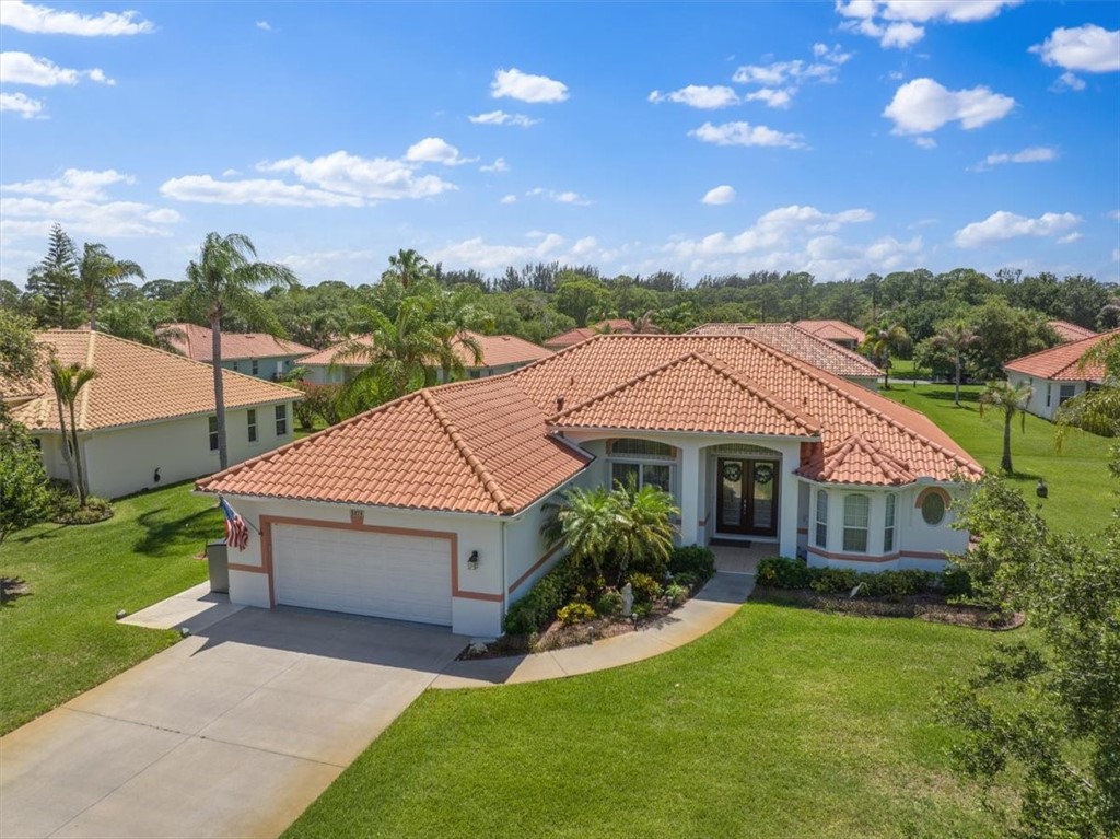 5828 Pine Ridge Circle — photo