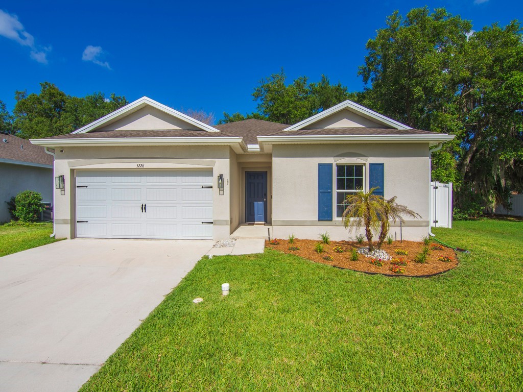 5226 Oakland Lake Circle — photo