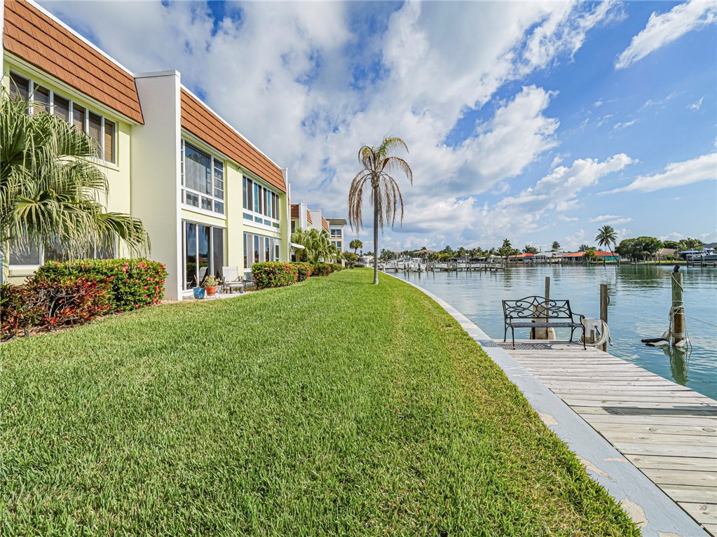 1315 Bayshore Drive 204 — photo
