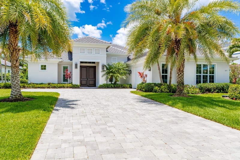 1453 River Club Drive — photo