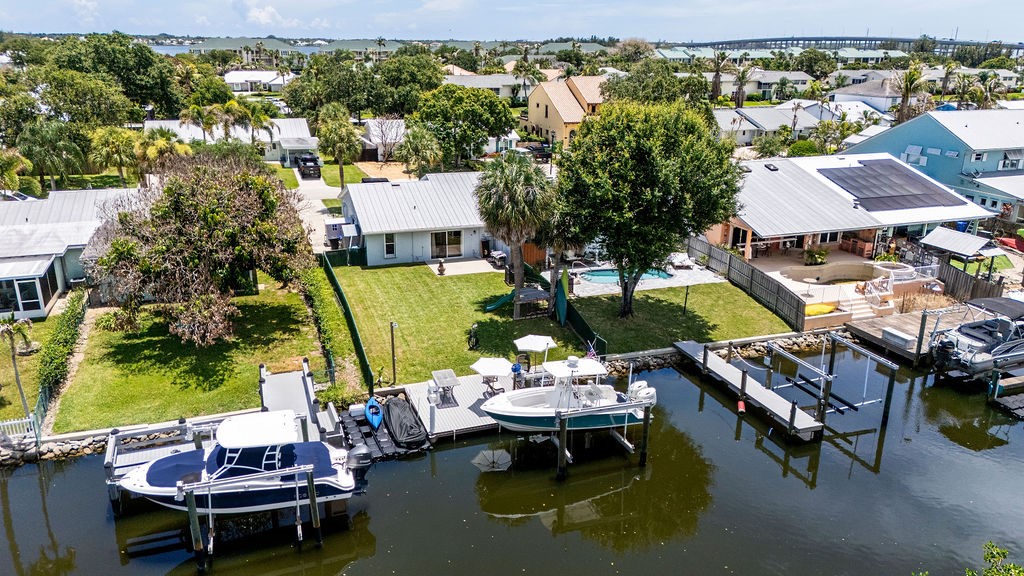 1935 Robalo Drive — photo