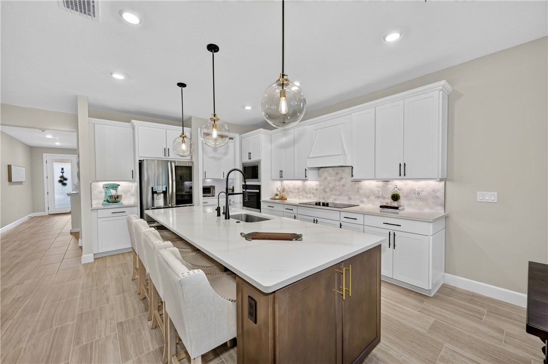 3862 White Alder Way — photo
