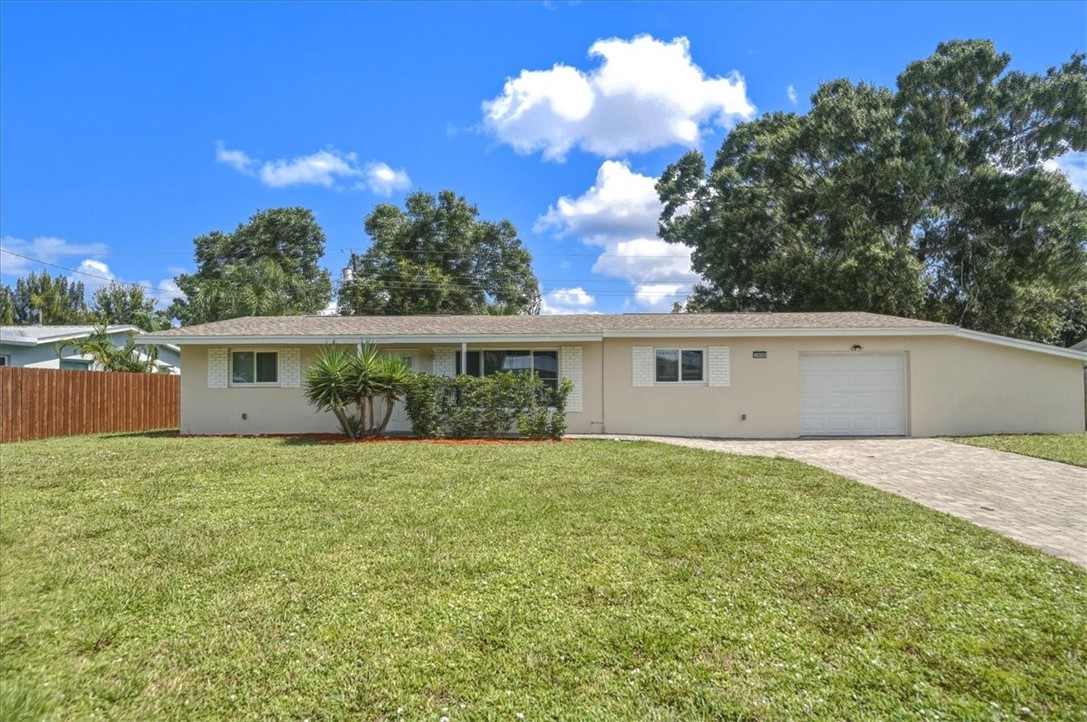 1956 1st Place SW — photo