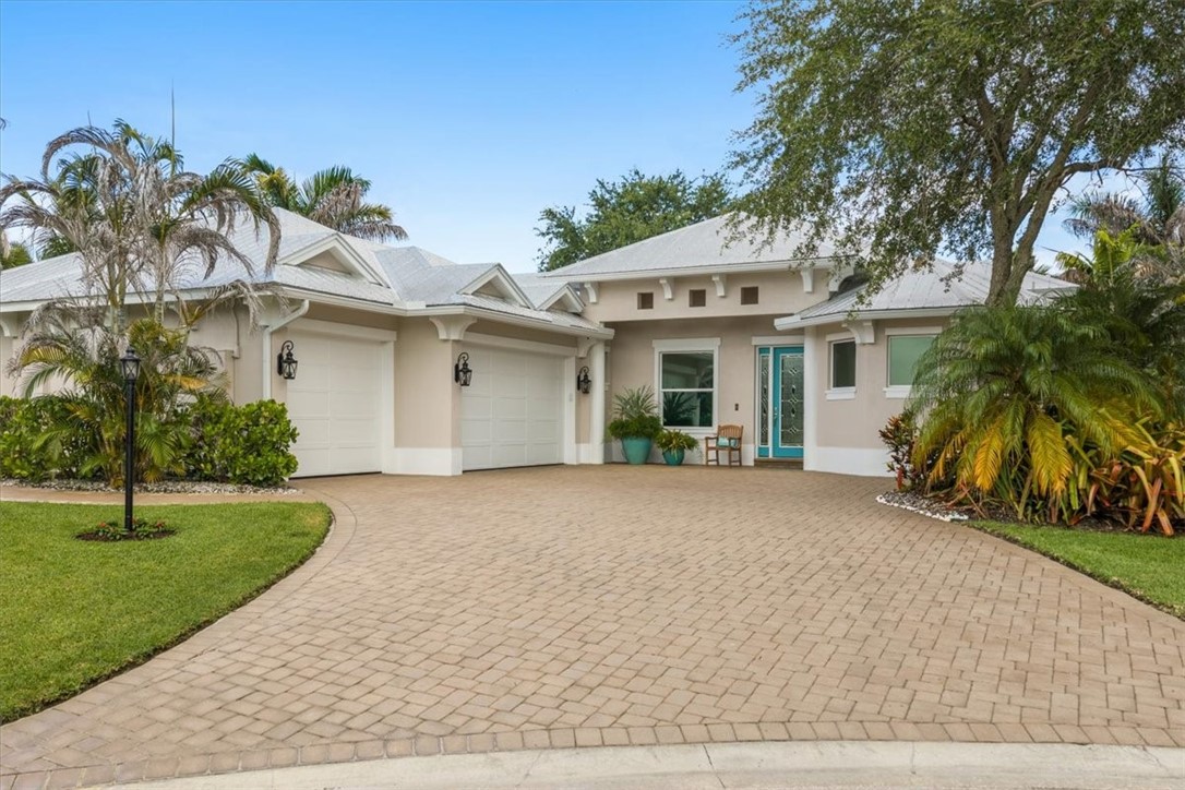 1090 Quail Court SW — photo