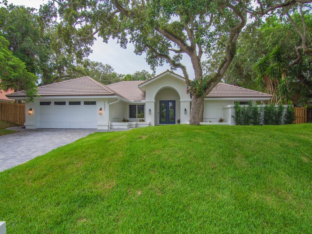 1331 Jonathans Trail — photo