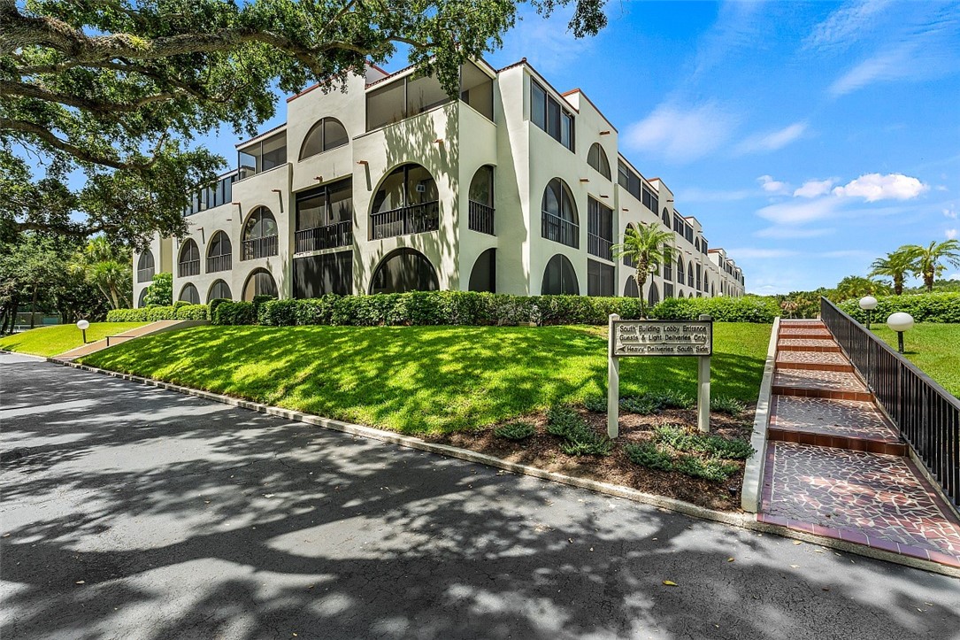 5601 Highway A1a None S207 — photo