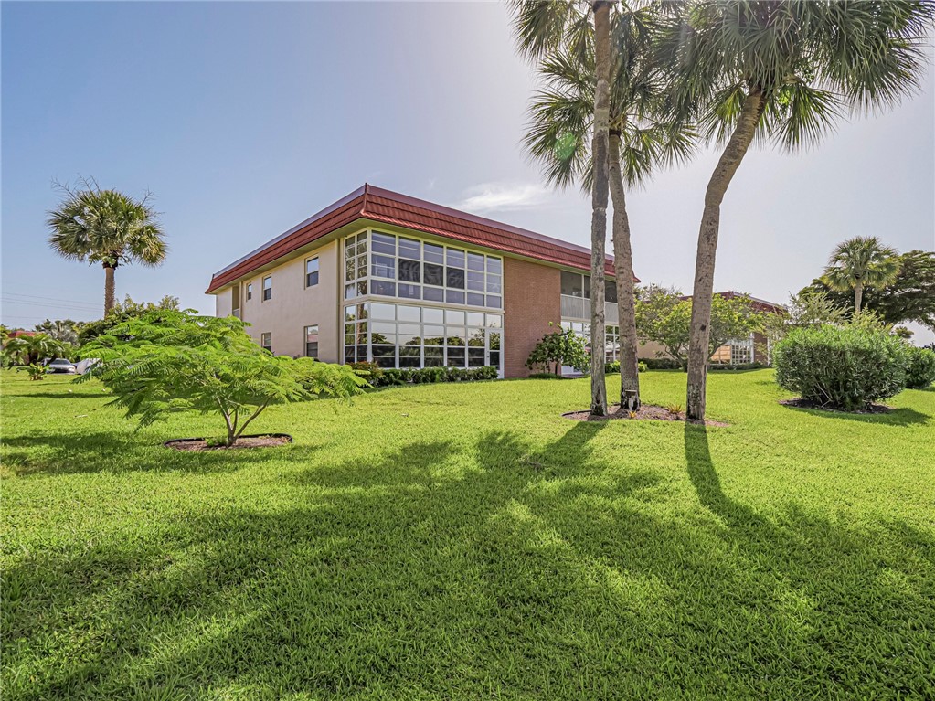 106 Spring Lake Court 201 — photo