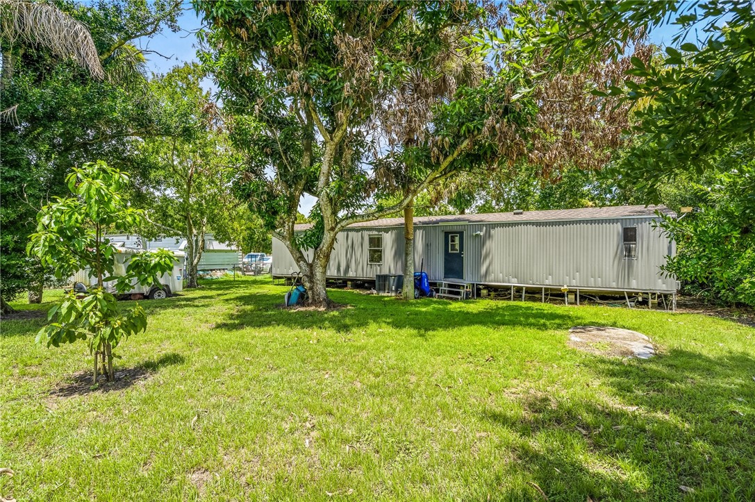 5133 Melissa Lane — photo