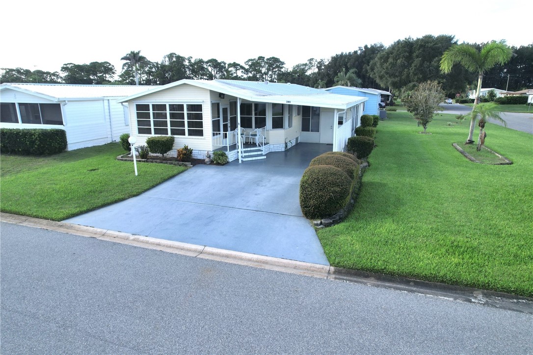 345 Macadamia Drive — photo