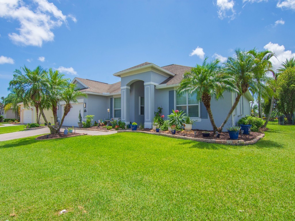 670 Tangelo Circle SW — photo