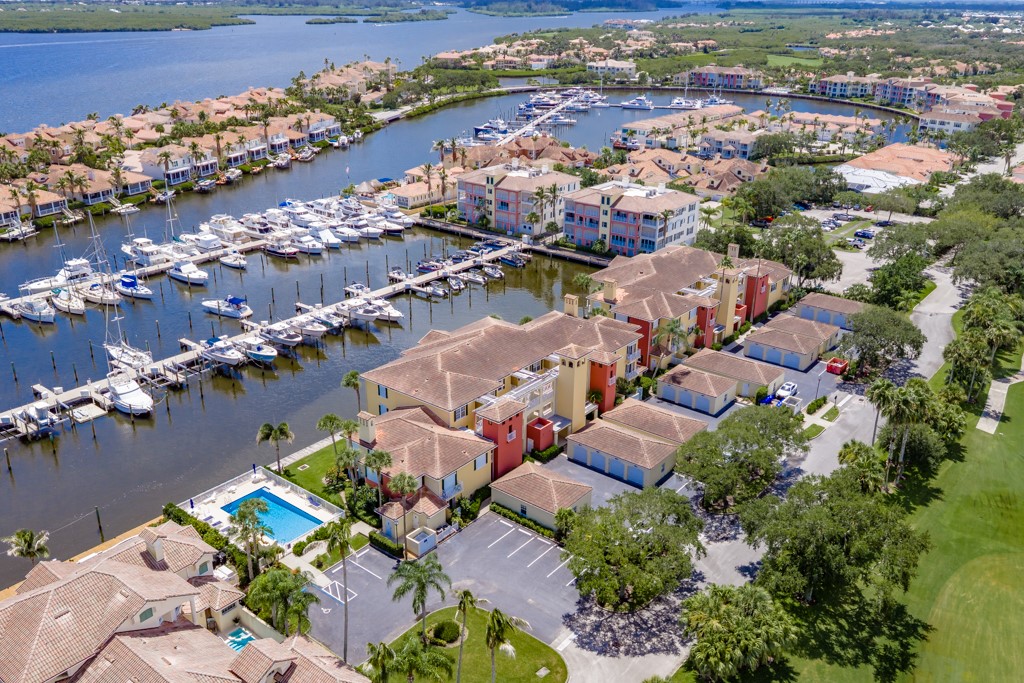 5540 N Harbor Village Drive 204 — photo