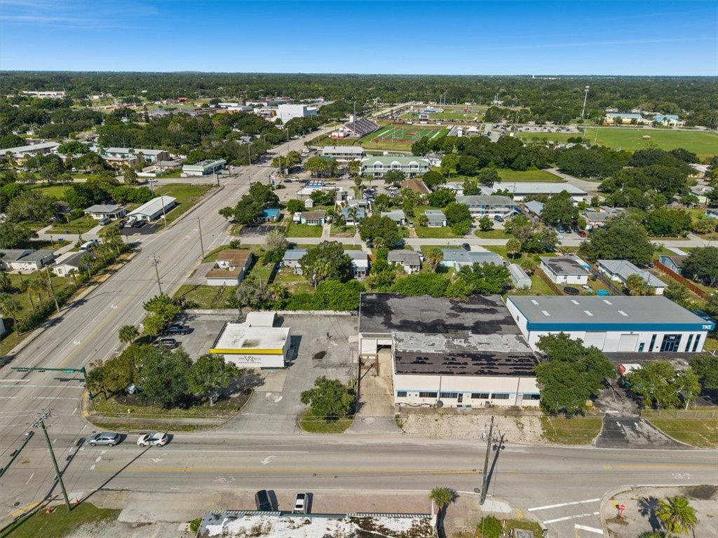 1639 and 1601 Old Dixie Highway — photo