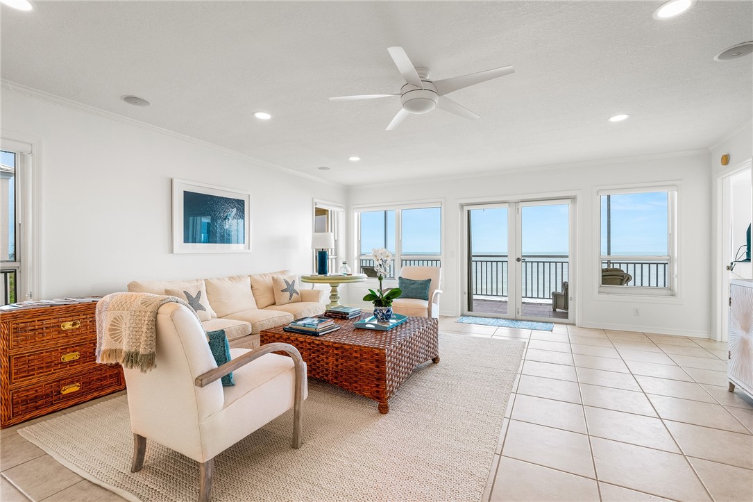 8804 S Sea Oaks Way 503 — photo