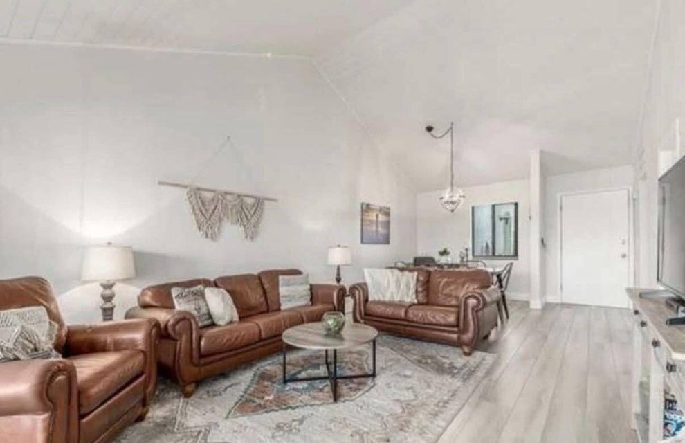 2400 S Ocean Drive 6522 — photo