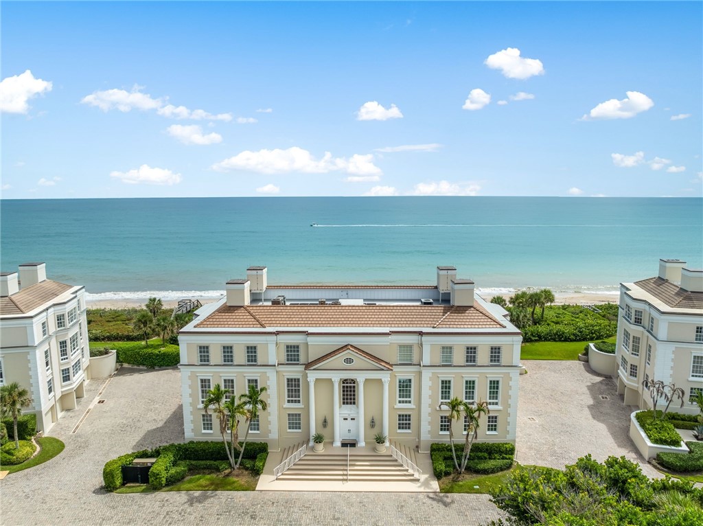 250 Ocean Road 2D — photo