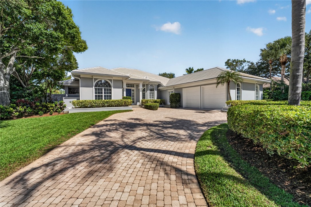 311 Shores Drive — photo