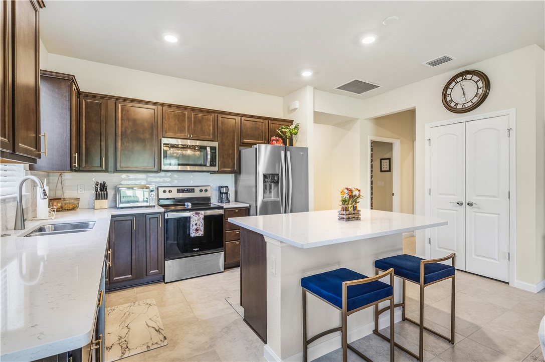 4181 Silver Maple Way — photo