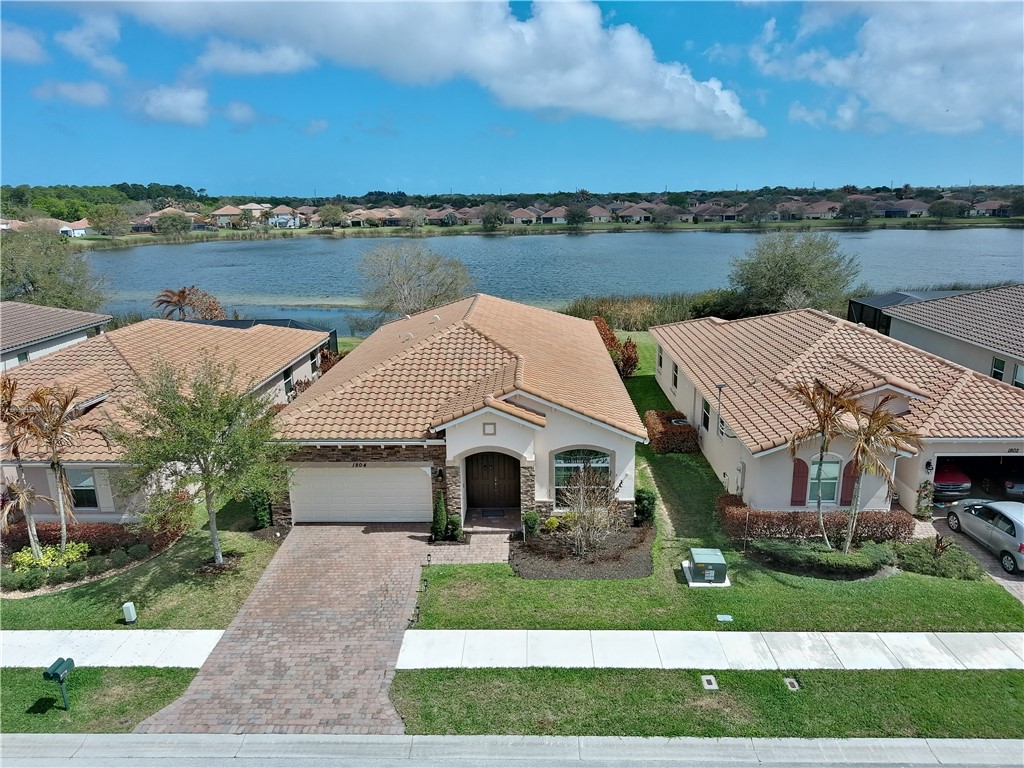 1804 Berkshire Circle SW — photo