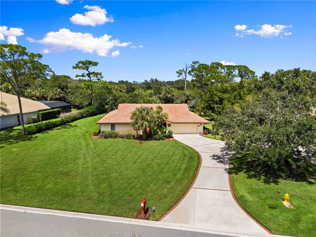 9457 Meadowood Drive — photo