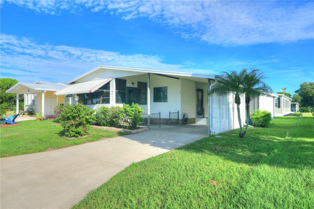 558 Tarpon Drive — photo