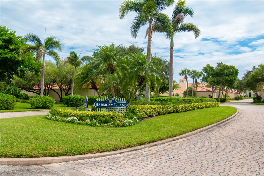 5030 Harmony Circle 102 — photo