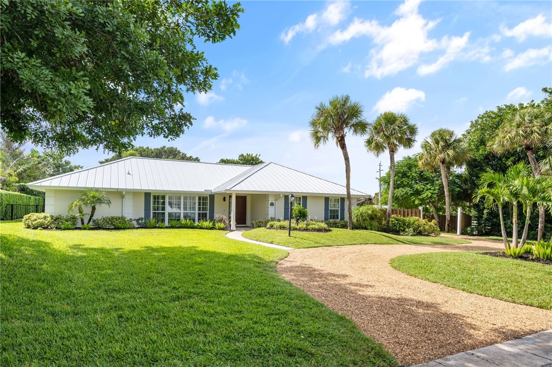 2125 Periwinkle Drive — photo