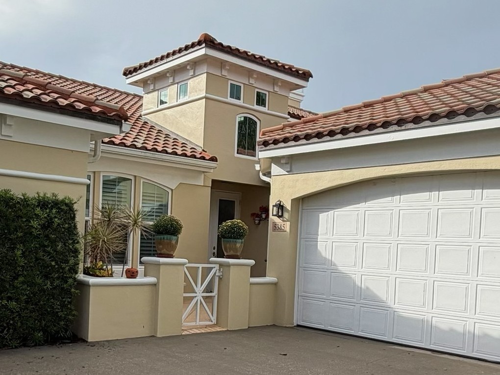 5385 W Harbor Village Drive — photo
