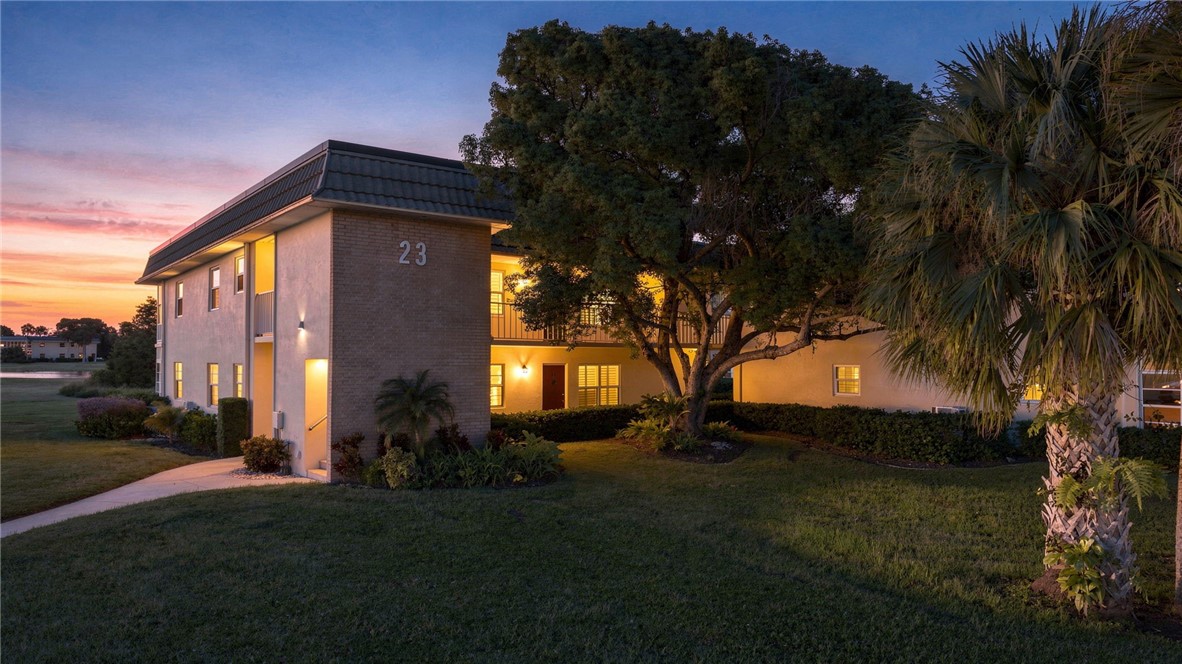 23 Vista Gardens Trail Unit 106 — photo