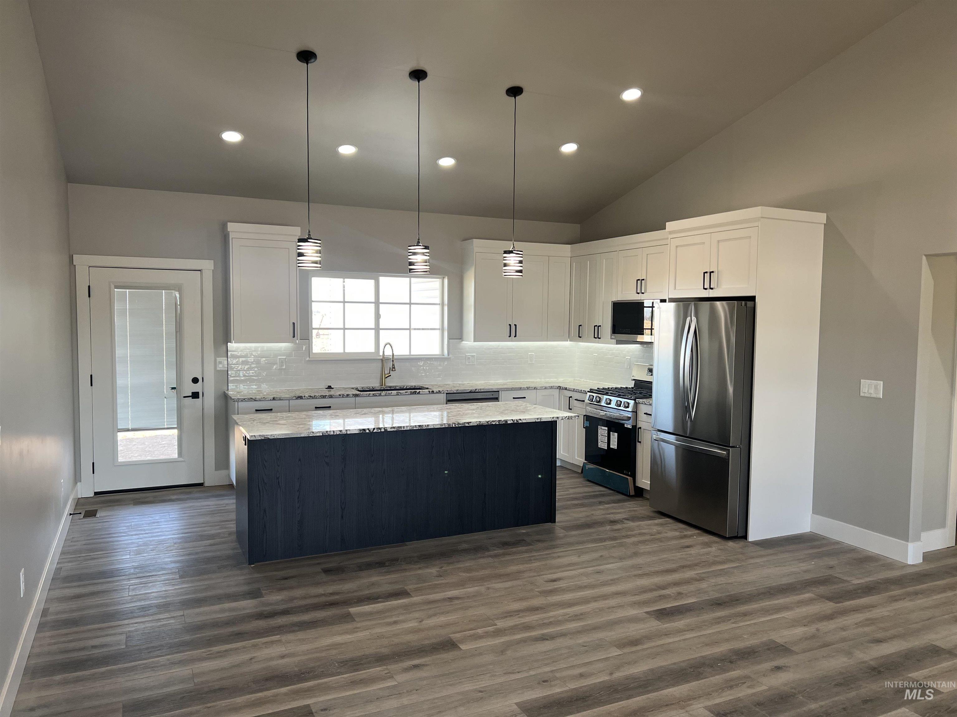 822 23rd Ave E, Jerome, ID 83338 — photo 3