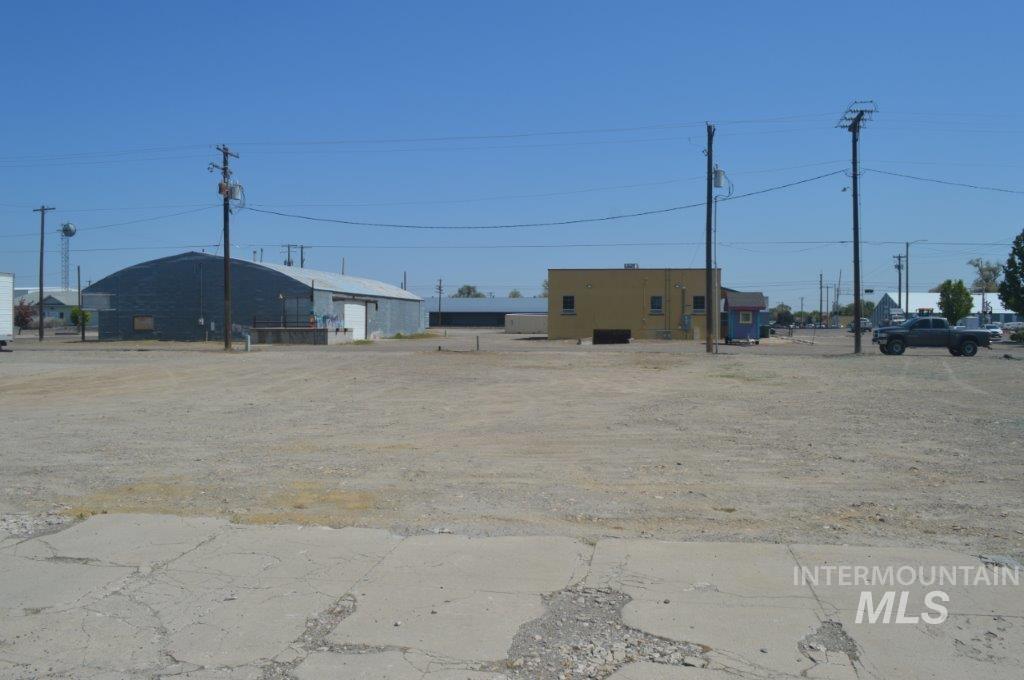 490 S Oregon — photo