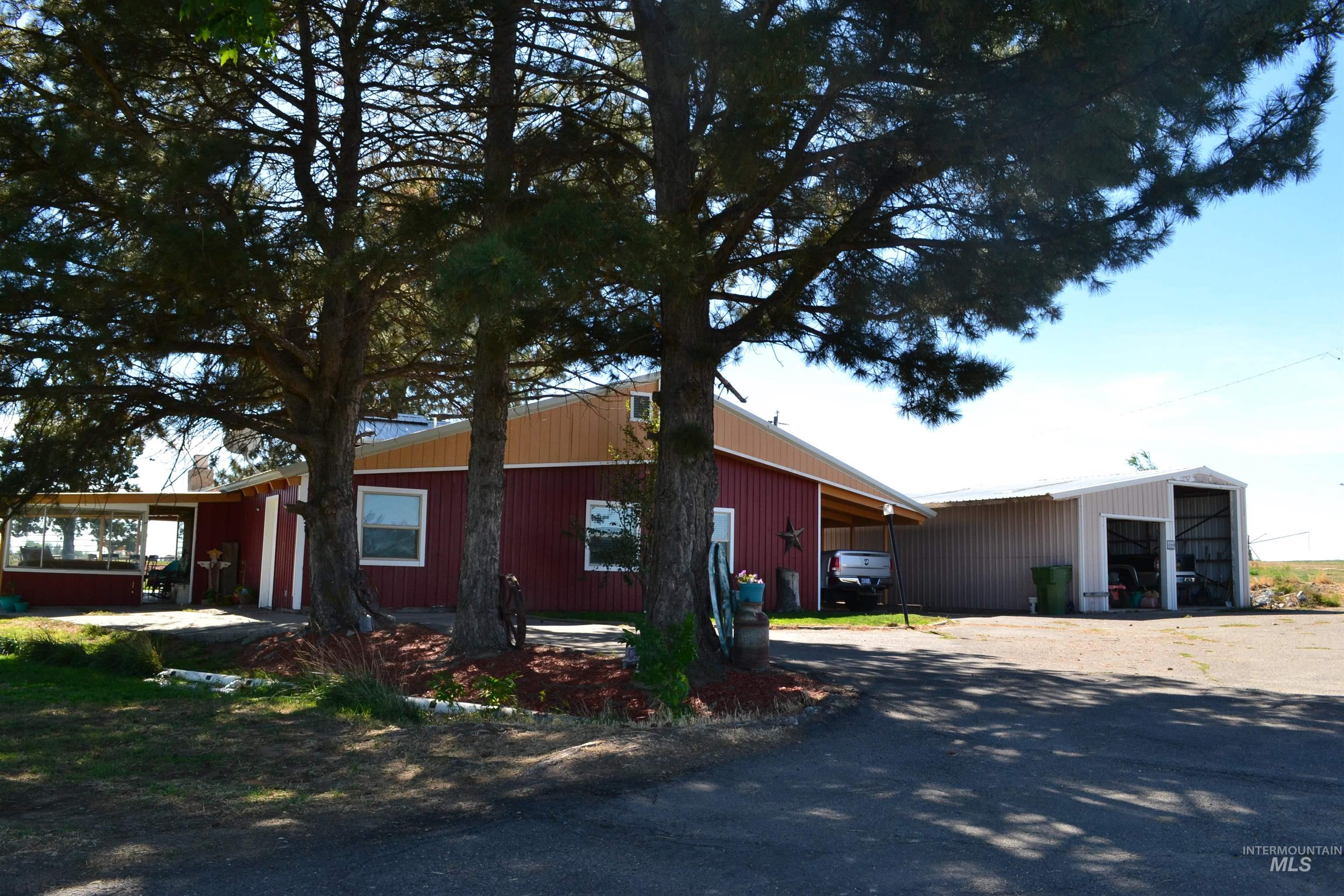 4417 Oak Road — photo