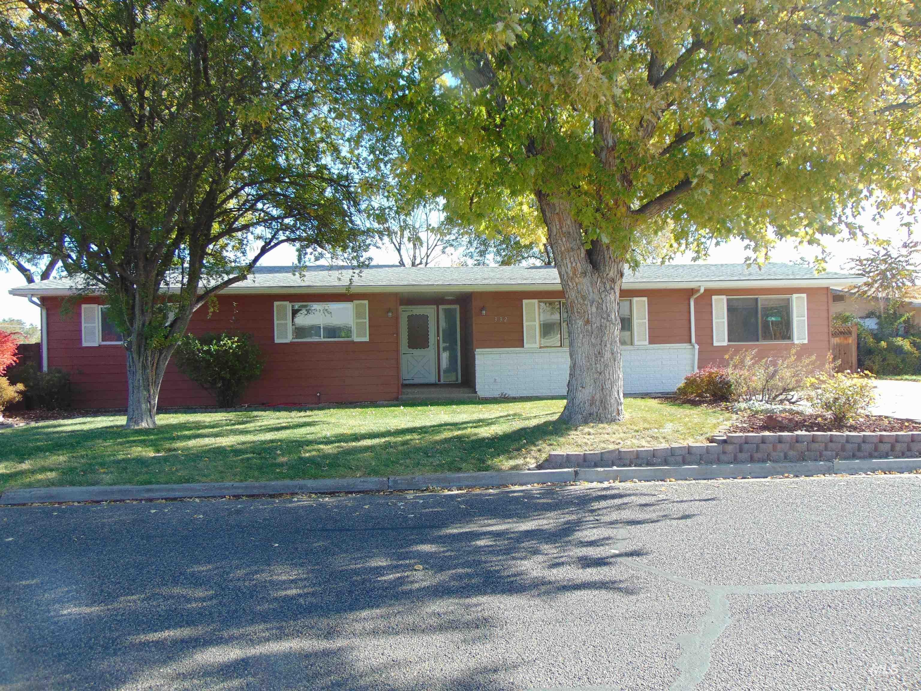 332 Sears Drive — photo