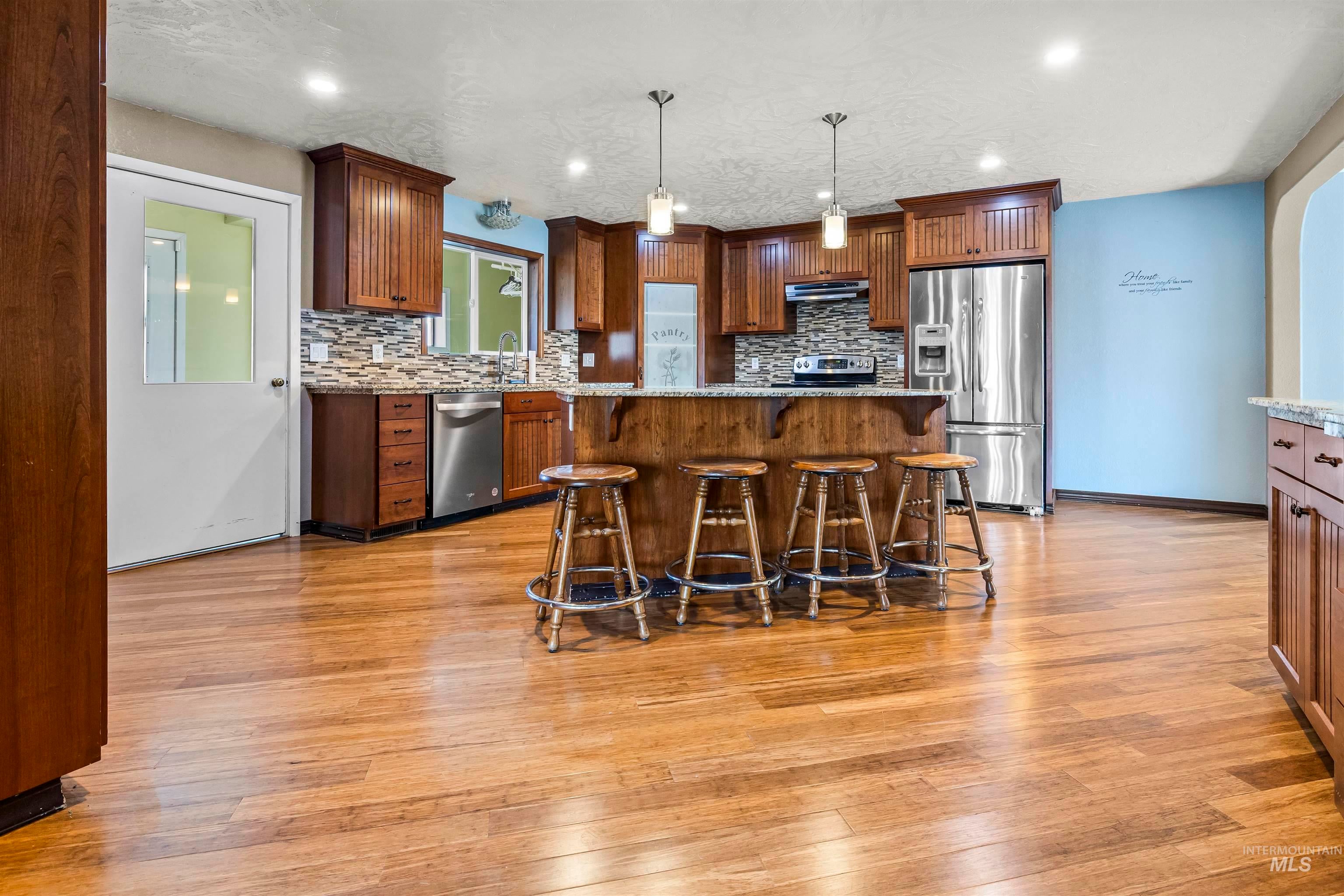 410 Junction — photo