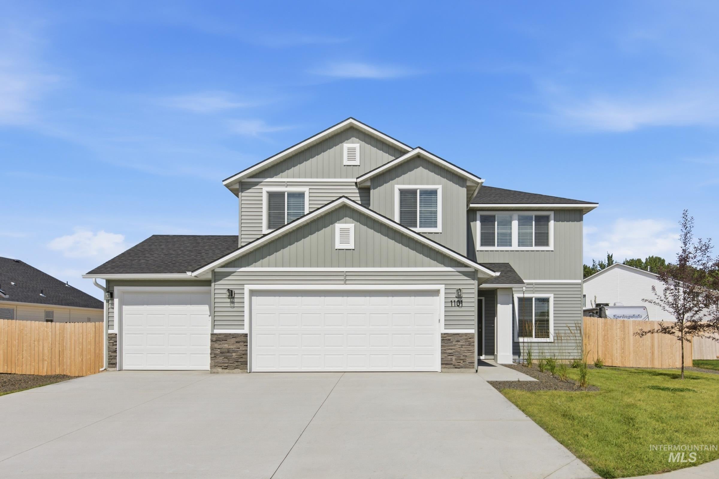 1101 Grass Pond Ave — photo