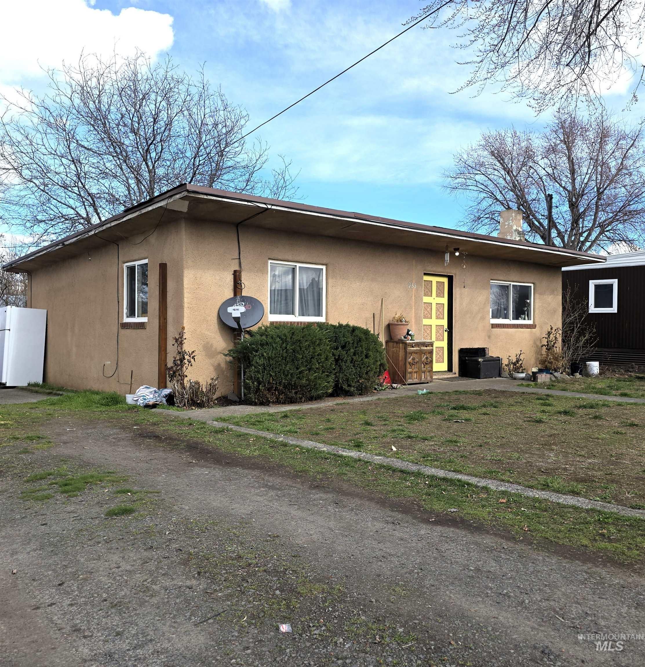 935 Preston Ave — photo