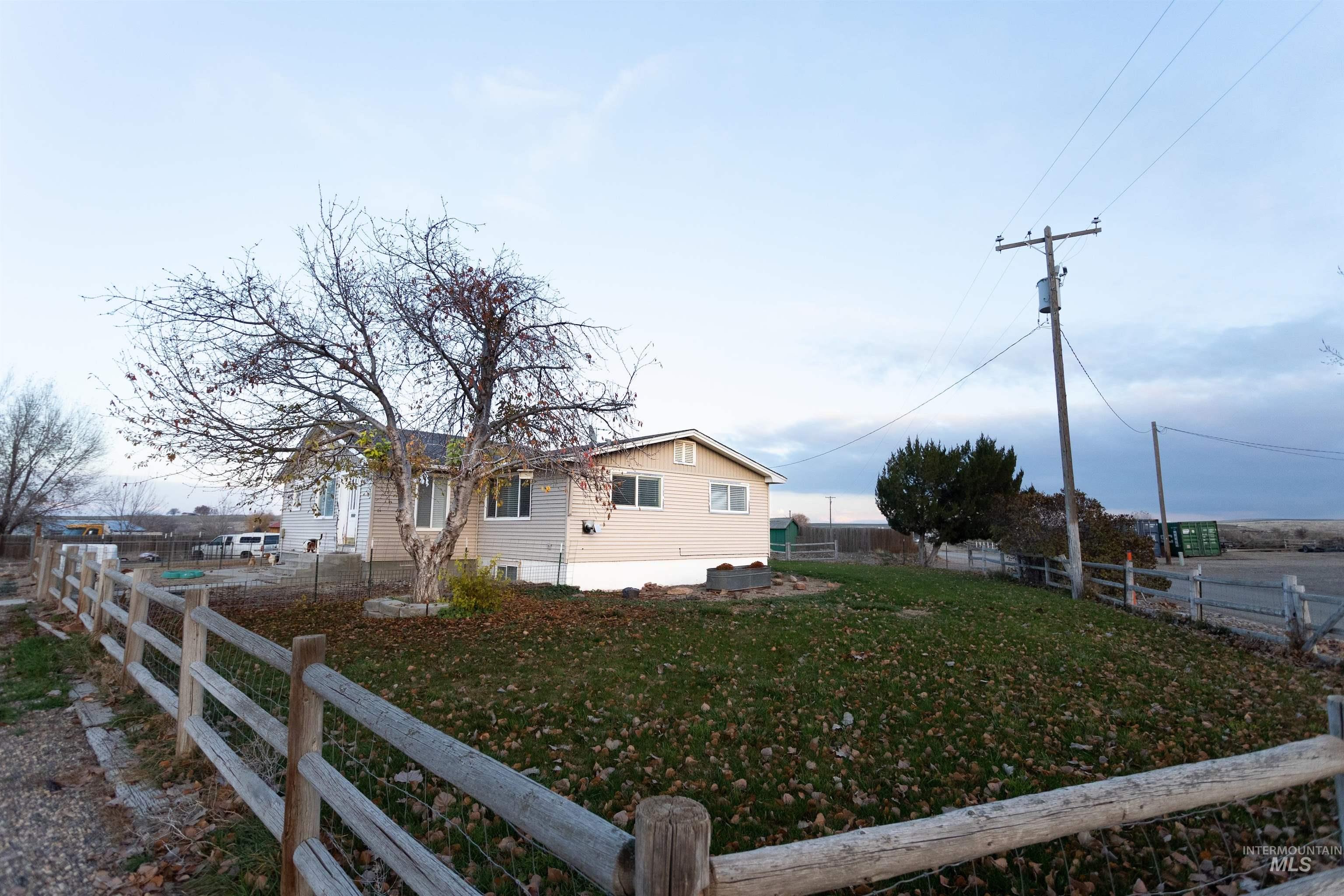 1400 Anderson Corner Rd — photo