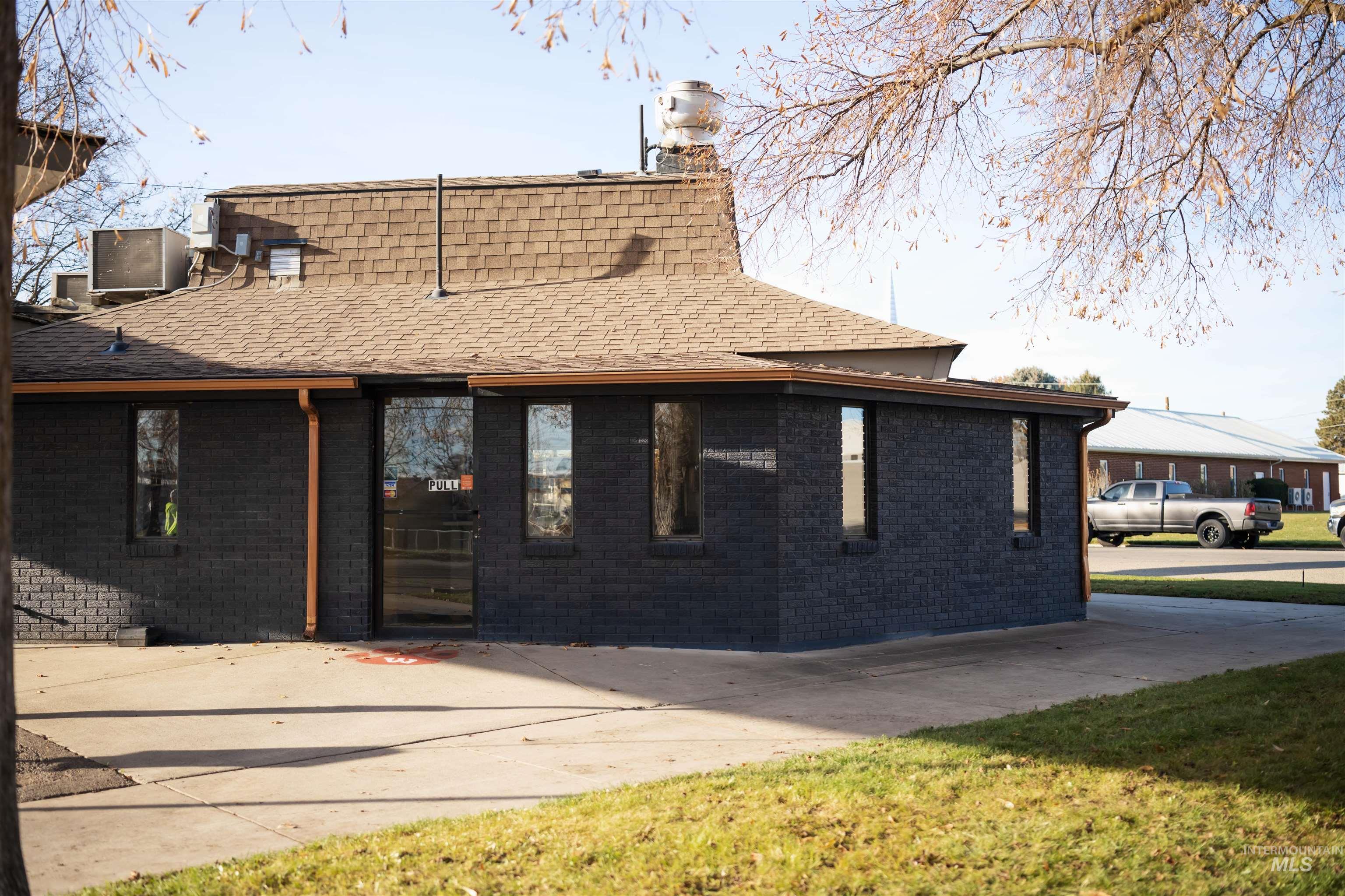 299 E Main Street, Weiser, ID 83672 — photo 2
