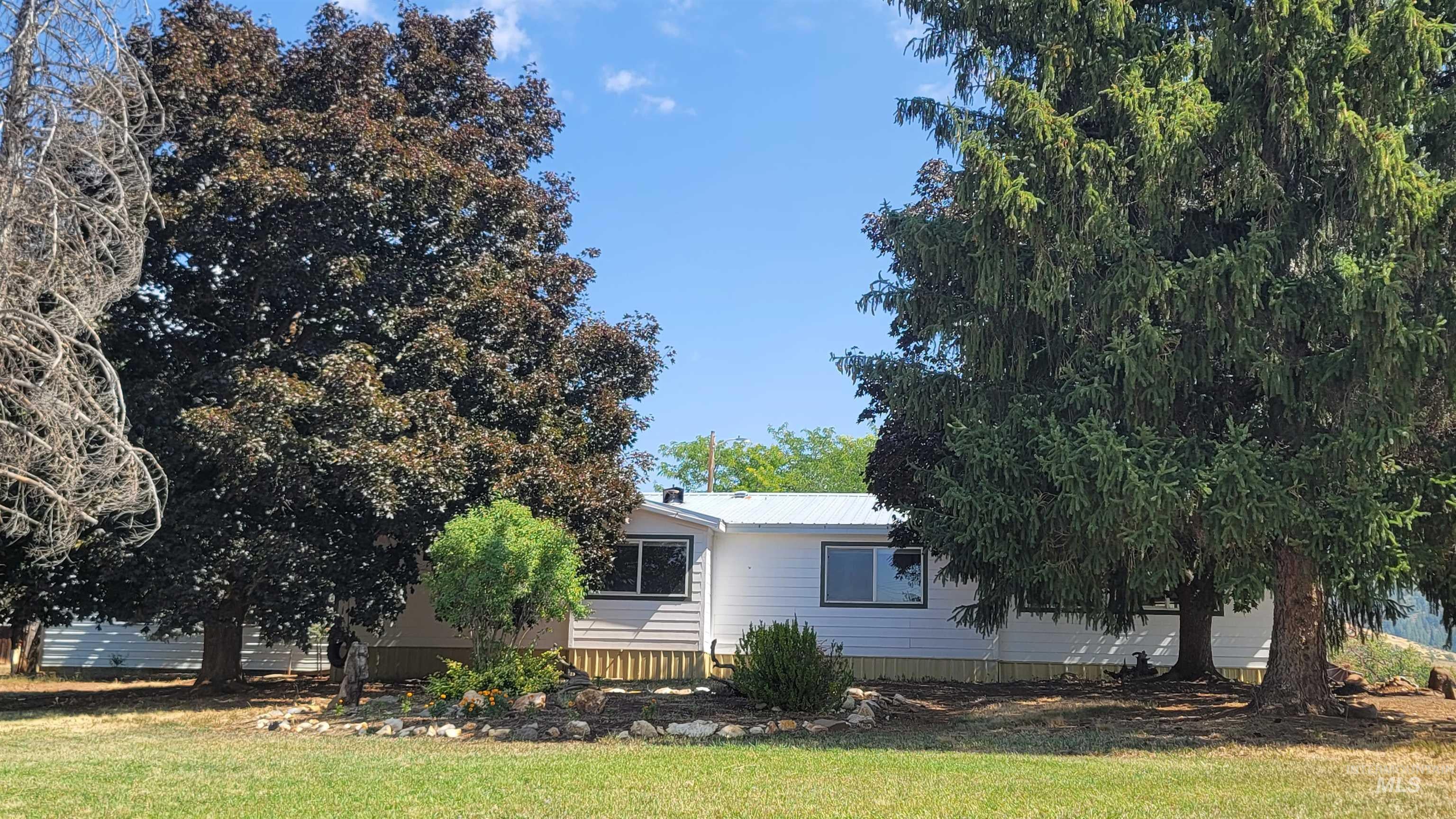 2122 Hwy 95 — photo