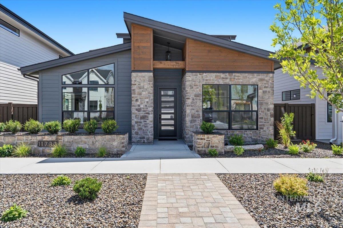 11733 N Rabbitbrush Way — photo