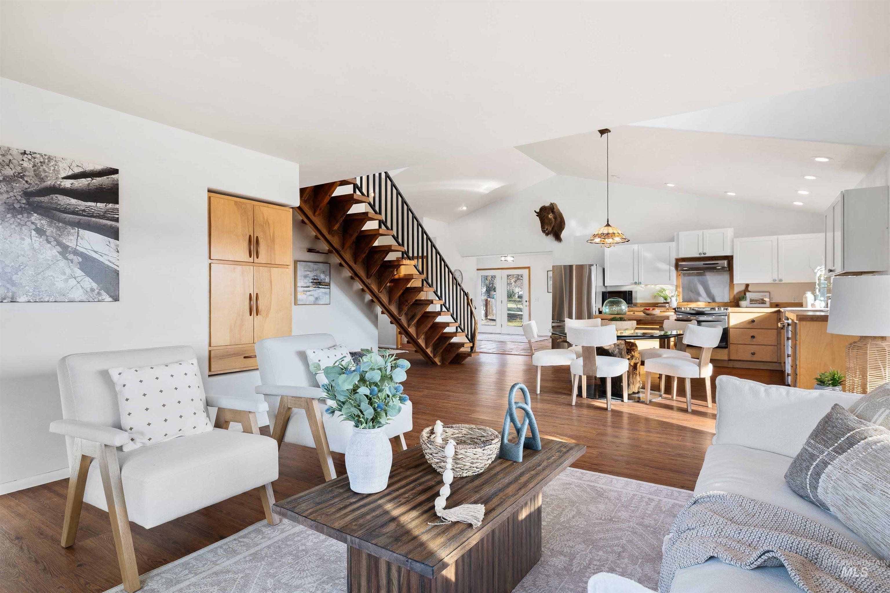 853 Pottery Rd — photo