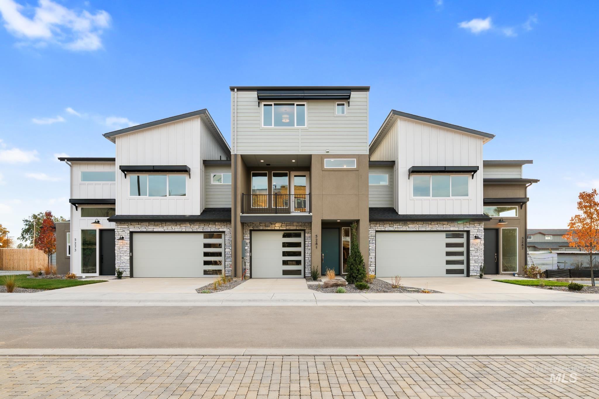 5258 N River Water Lane — photo