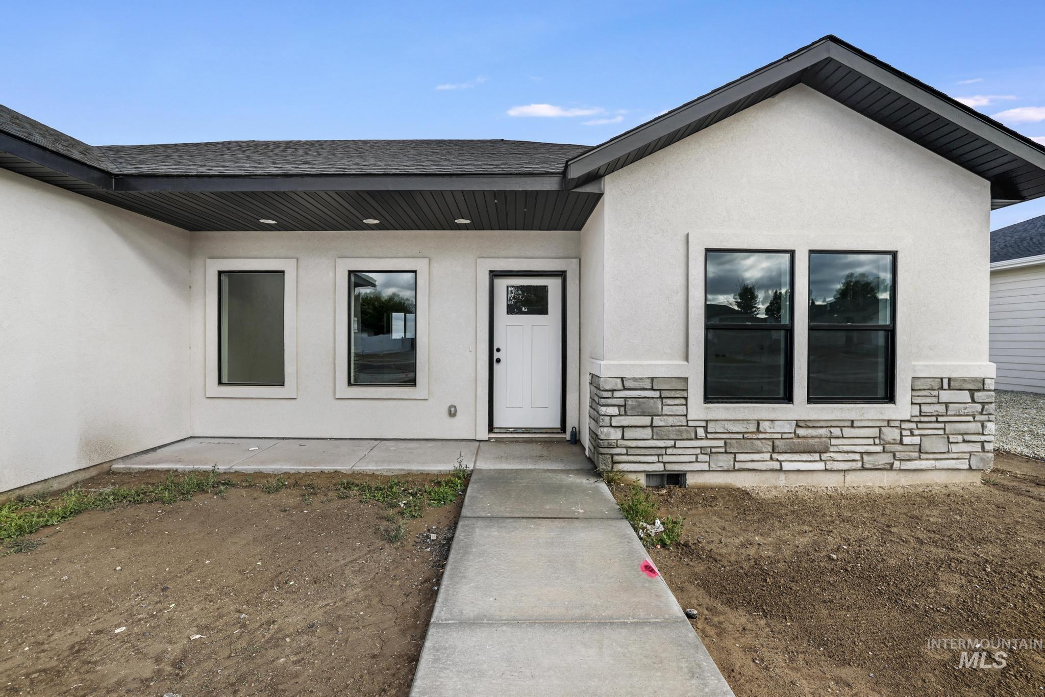 910 23rd Ave E, Jerome, ID 83338 — photo 2