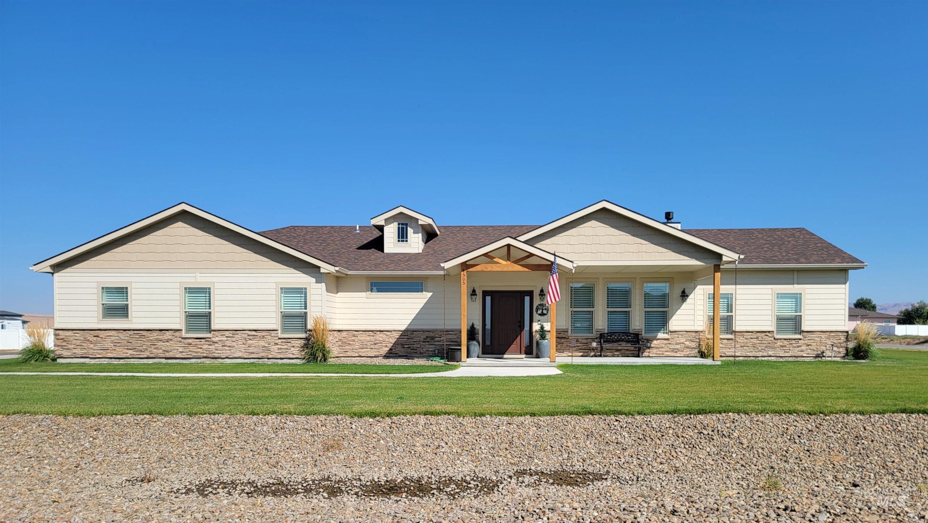 4505 NW Purple Sage Circle — photo