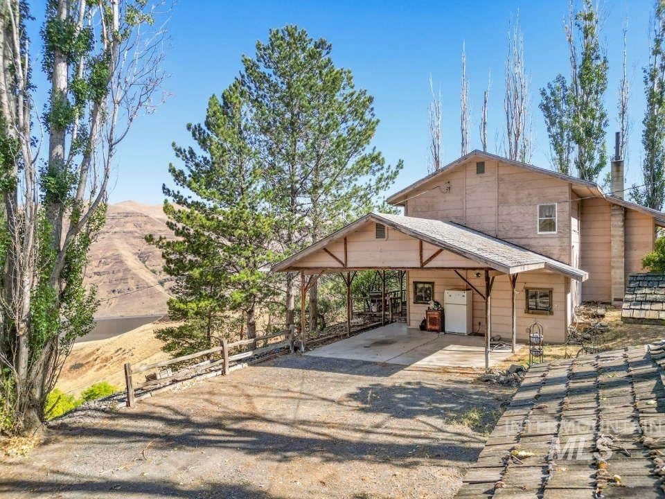 2026 Silcott Hills Road — photo