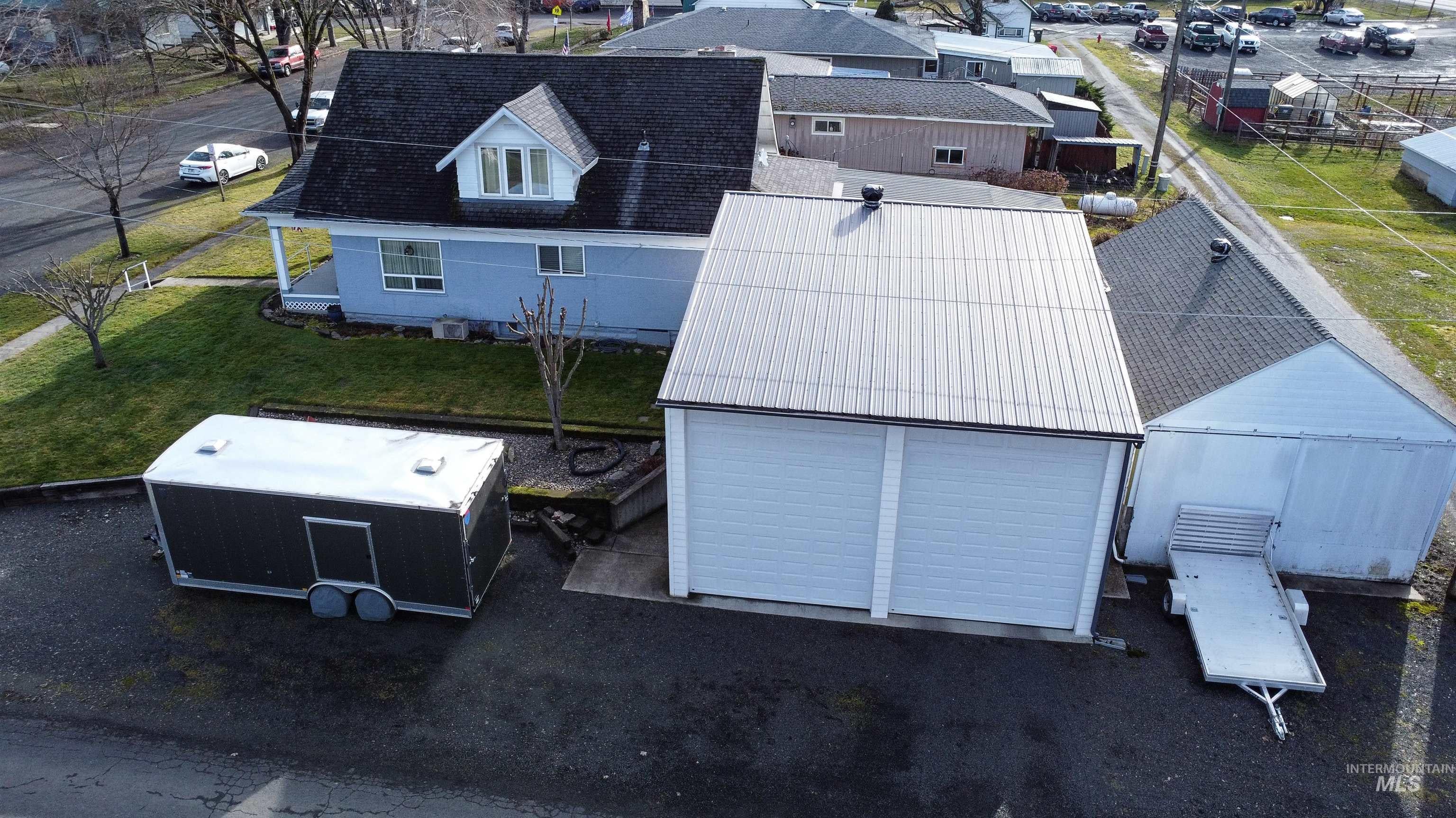 804 Maple St — photo